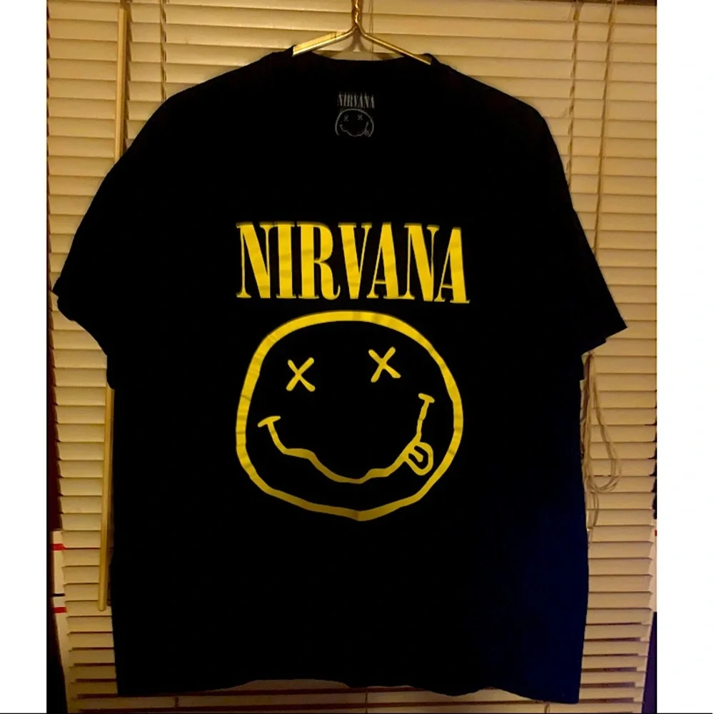Nirvana graphic T-shirt smiley face sz XL - Picture 1 of 4